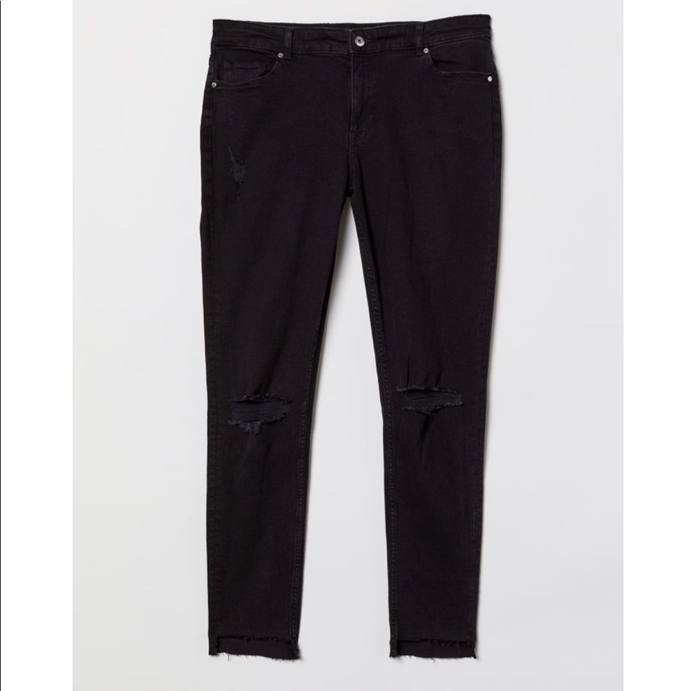 NWT H&M Plus Distressed Skinny Jeans